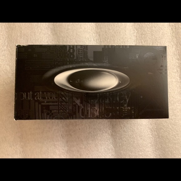 Oakley Fast Jacket 009156-17 Grey Red Sunglasses - Picture 3 of 14